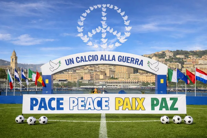 Dalla Campania a Genova, lo sport che parla di pace: successo per “Un Calcio alla Guerra”